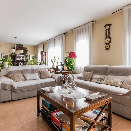Casa de hóspedes En Coliving Masía Rural San Fausto de Campcentellas
